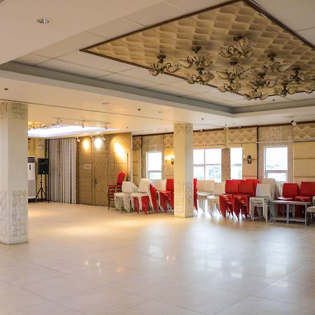 Reddoorz Plus New Era Budget Hotel Mandaue Former Reddoorz Plus Near Uv Mandaue סבו מראה חיצוני תמונה